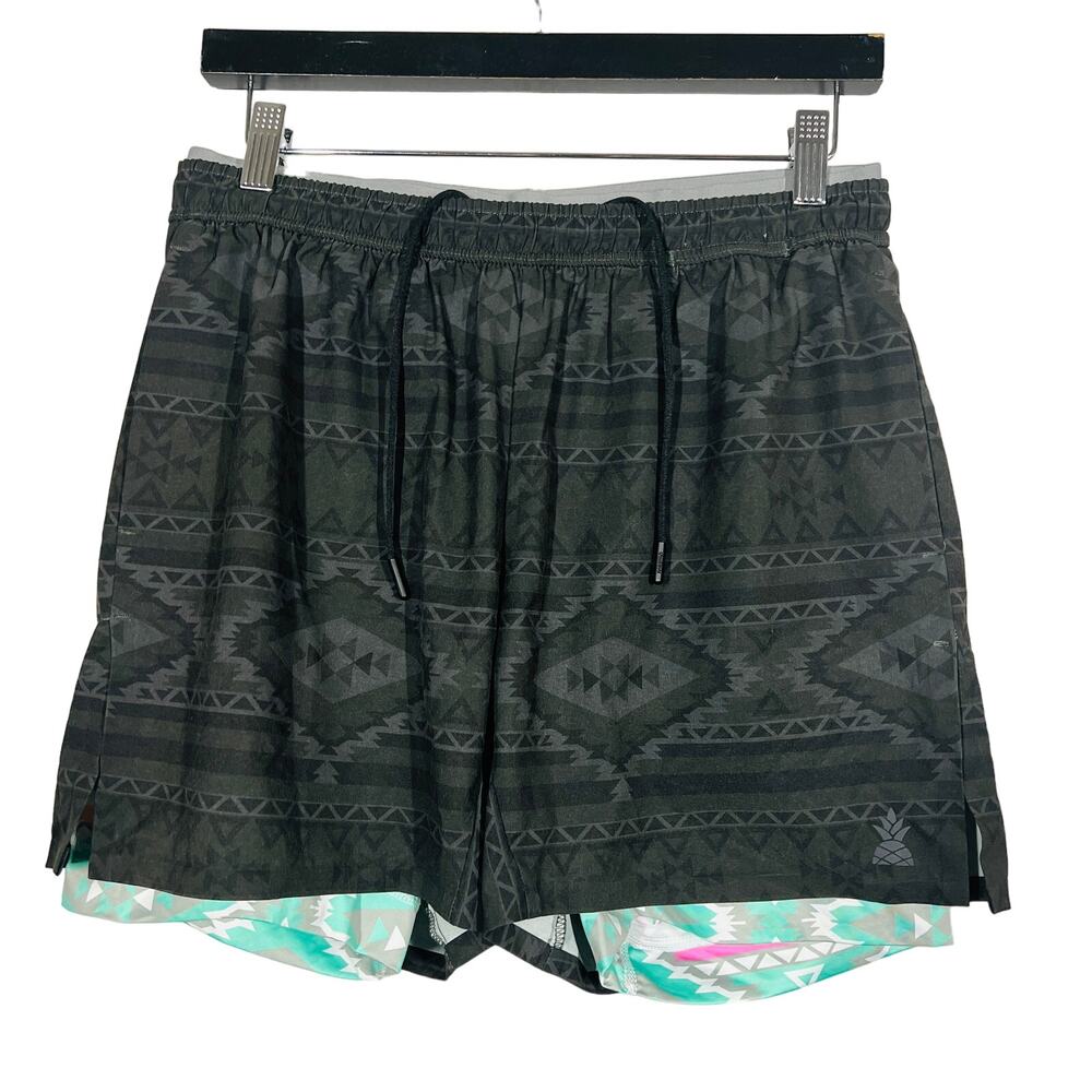 NEW! Chubbies Athlounger 5.5" Inseam Shorts Quests Print Lined Casual - M
